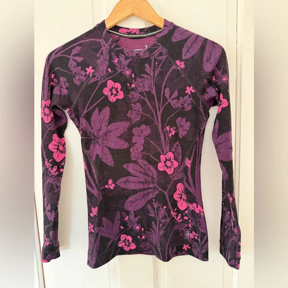 Smartwool Women's Long Sleeve Top - Black and Pink Floral - Picture 1 of 9